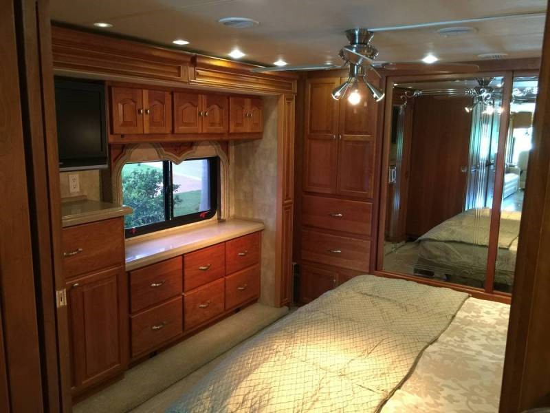 2009 Tiffin Allegro Bus 43QRP - 017