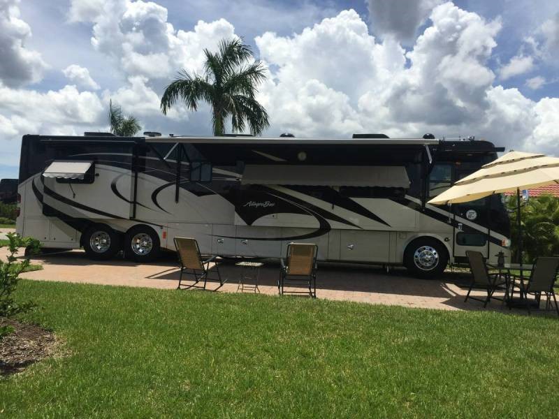 2009 Tiffin Allegro Bus 43QRP - 022