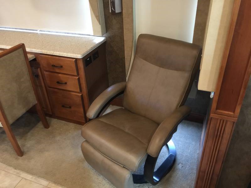 2014 Tiffin Allegro RED 38QRA - 011