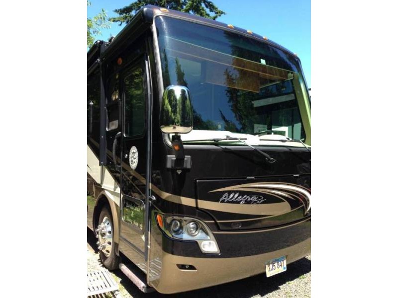 2013 Tiffin Allegro Breeze 32BR - 005