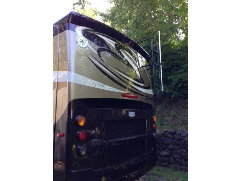 2013 Tiffin Allegro Breeze 32BR - 006