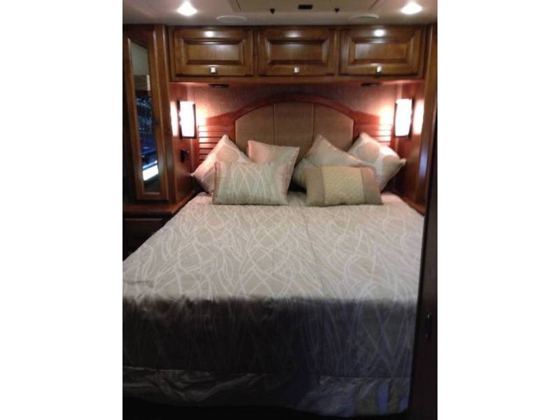 2013 Tiffin Allegro Breeze 32BR - 021