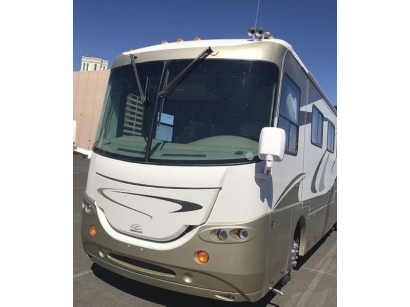 2005 Coachman Cross Country - 002