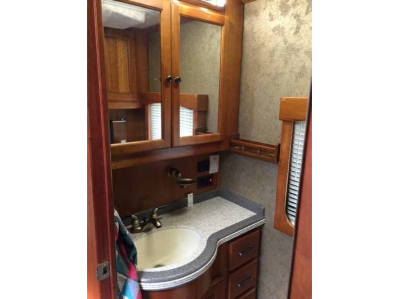 2005 Tiffin Zephyr - 015