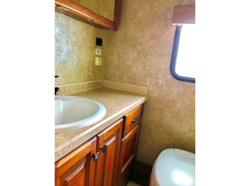 2011 Tiffin Allegro Open Road 30GA - 018