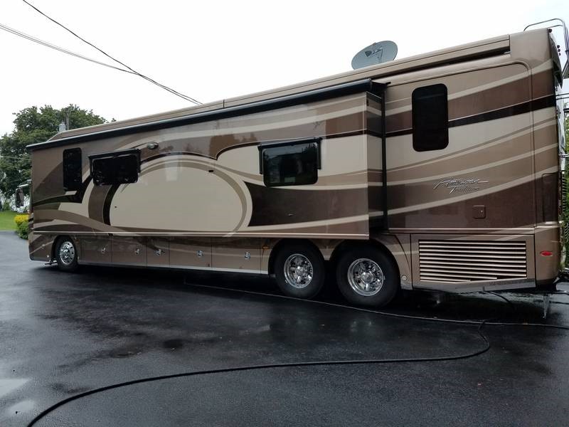 2016 American Coach American Tradition 42G -002