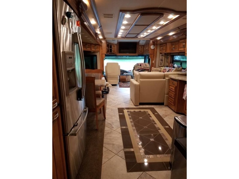 2016 American Coach American Tradition 42G -006