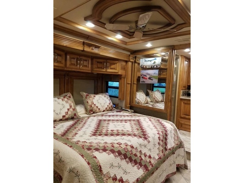 2016 American Coach American Tradition 42G -010