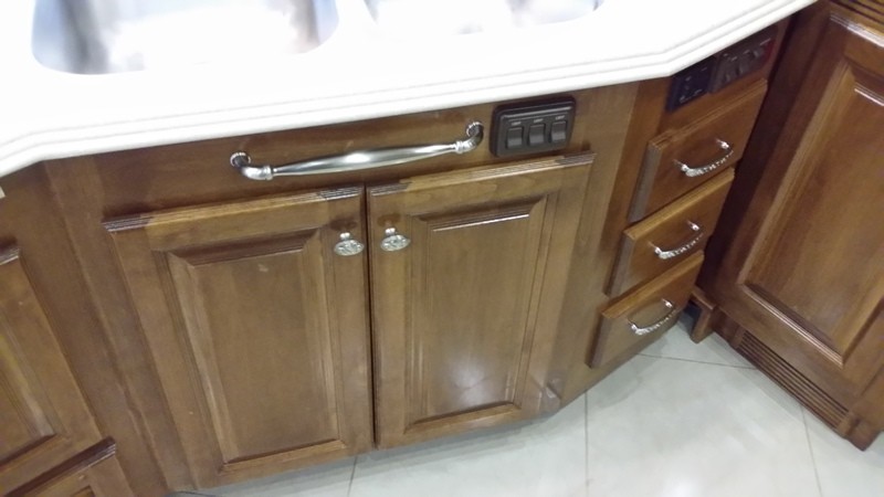 2013 Tiffin Phaeton 42QBH - 018