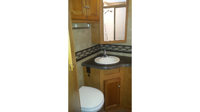 2013 Itasca Sunova 33C - 013