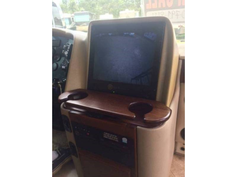 2008 Tiffin Phaeton 40QDH - 006