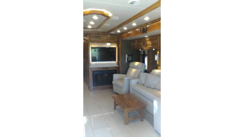 2015 Tiffin Phaeton 40AH - 011