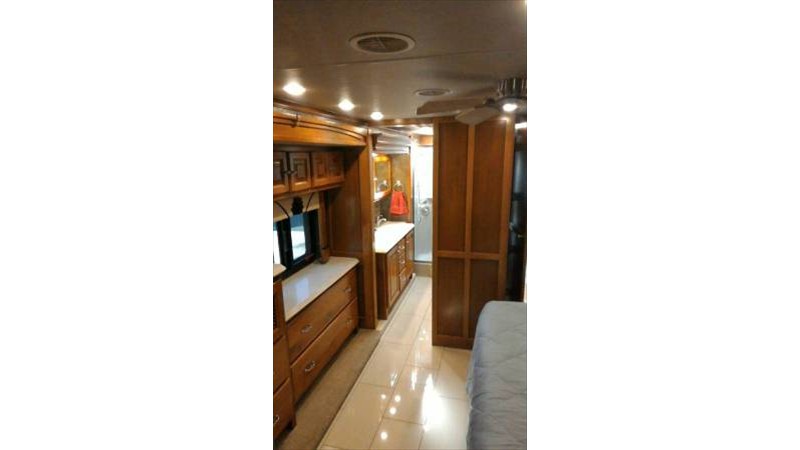 2015 Tiffin Phaeton 40AH - 014