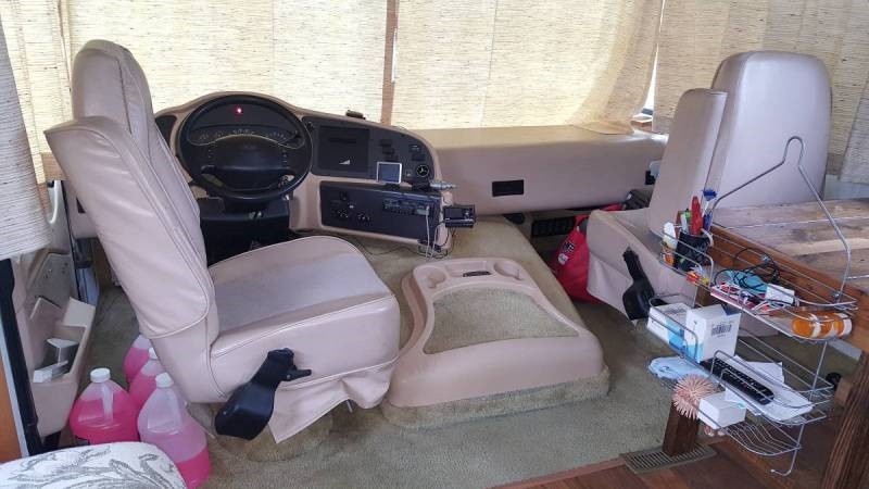 1998 Forest River Georgetown - 010