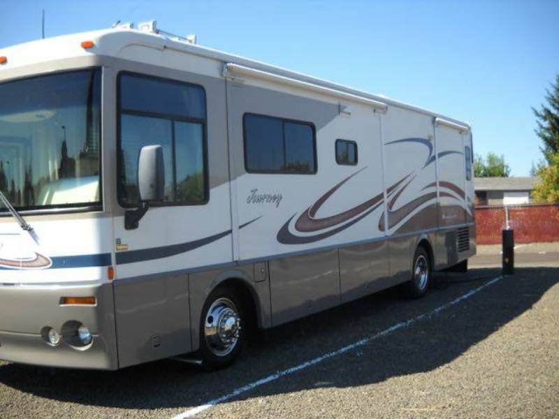 2003 Winnebago Journey 34H - 002