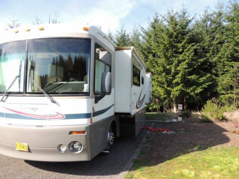 2003 Winnebago Journey 34H - 003