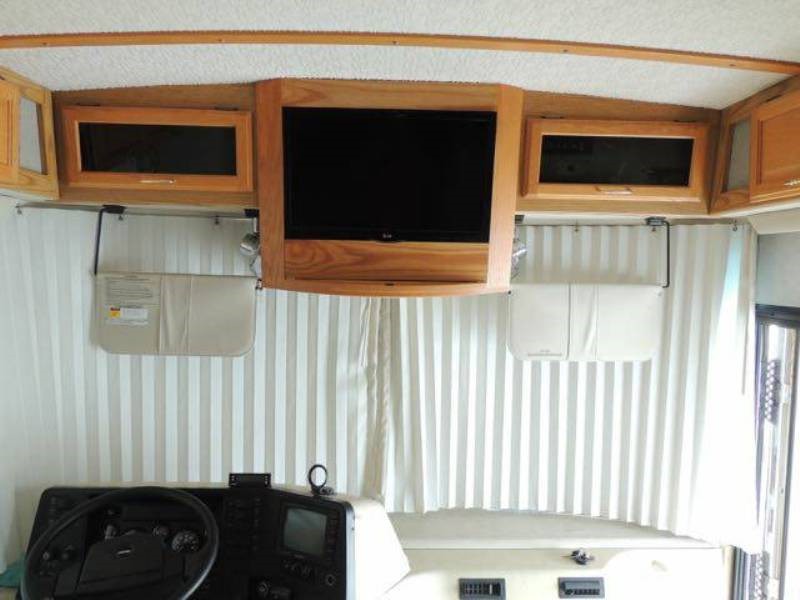 2003 Winnebago Journey 34H - 007