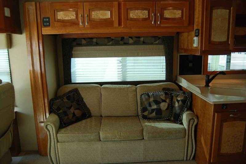 2006 Beaver Patriot Thunder Saratoga IV - 011