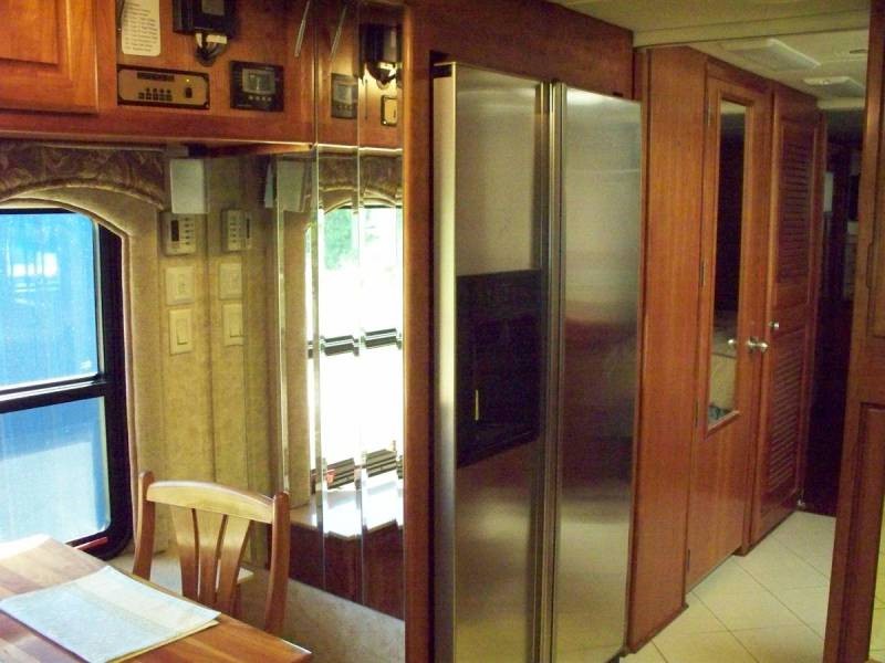 2005 Alpine Motor Coach 40FDTS - 004