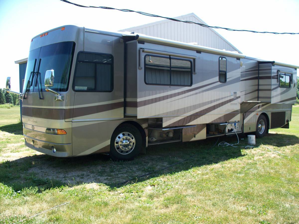 2005 Alpine Motor Coach M40FD Used Motorhomes For Sale