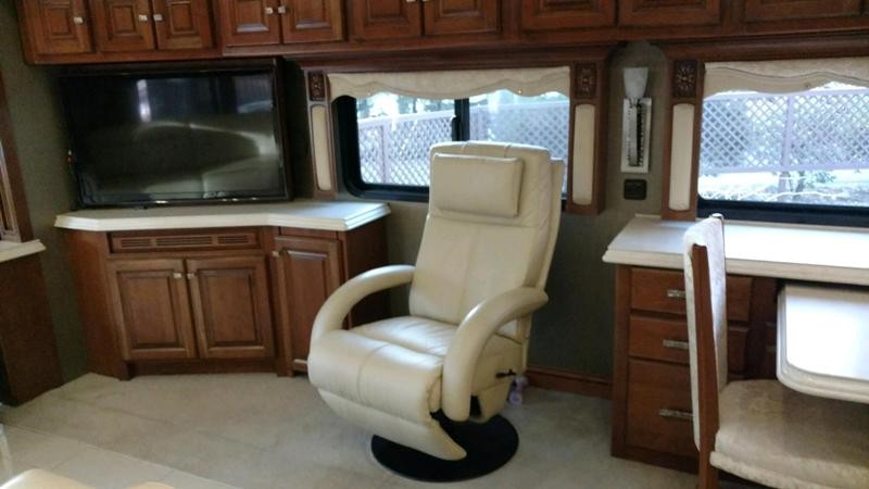 2013 Tiffin Allegro Bus 45LP - 005