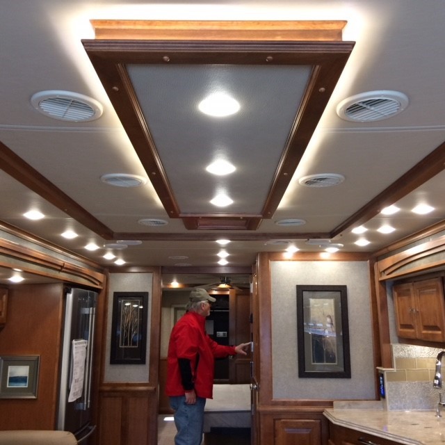 2017 Tiffin Phaeton 44OH - 009