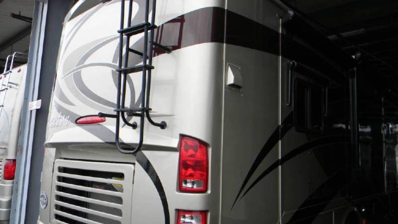 2008 Tiffin Phaeton 40QSH - 018