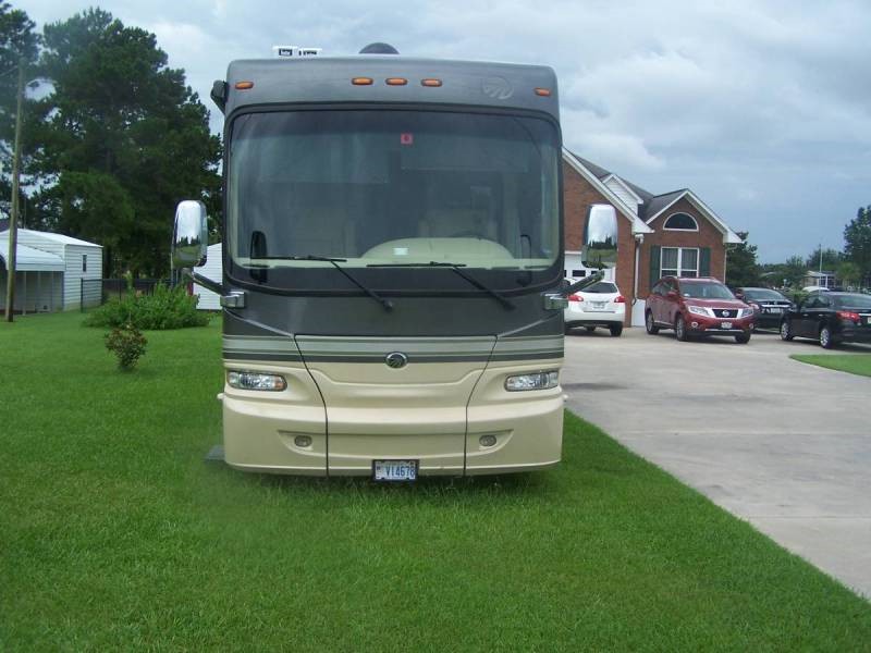 2009 Monaco Camelot 42DSQ - 011