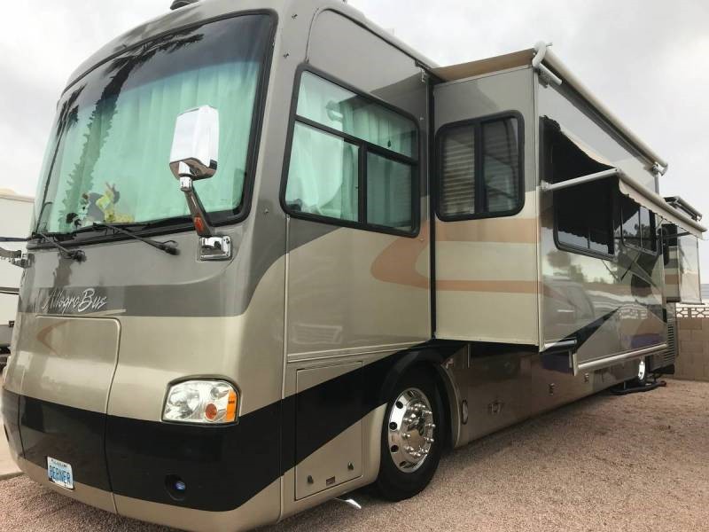 2005 Tiffin Allegro Bus 40TSP - 002
