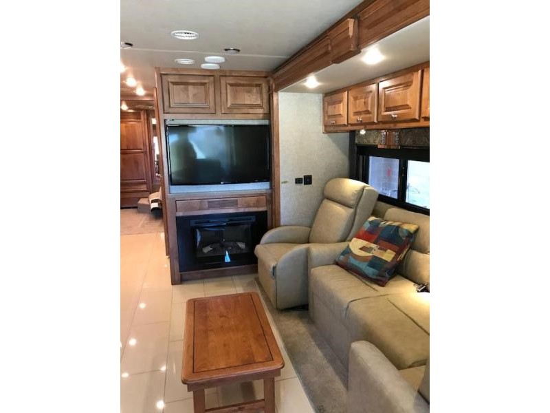 2017 Tiffin Allegro Red 33AA - 012