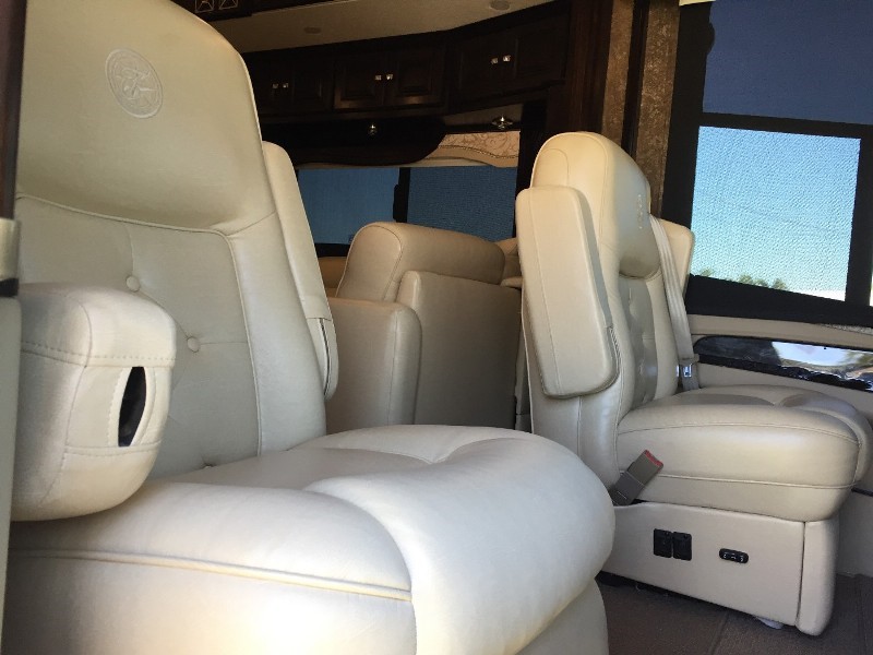 2014 Tiffin Allegro Bus 37AP - 005