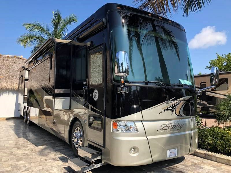 2011 Tiffin Zephyr 45QBZ - 001