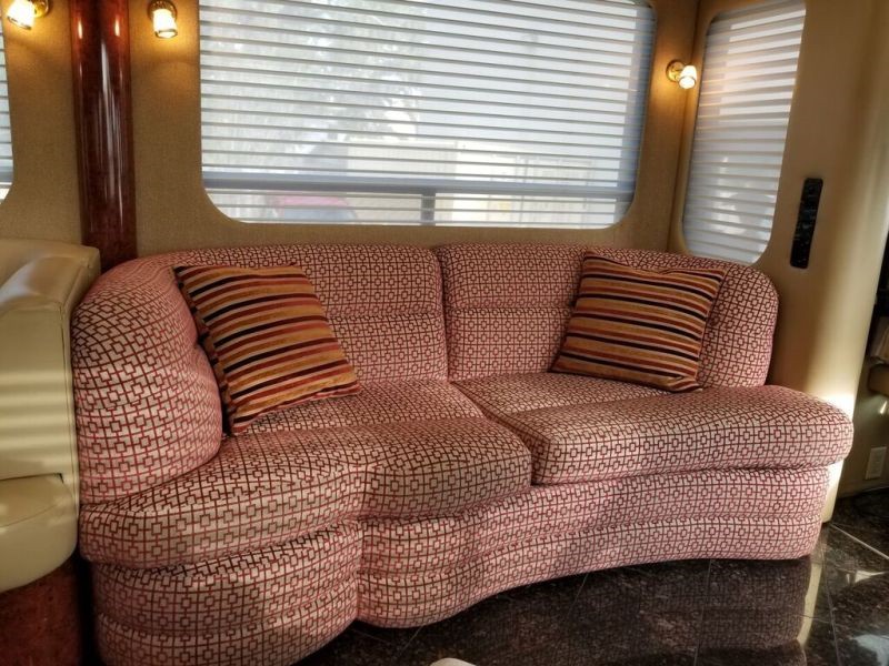 2002 Newell 45 - 006