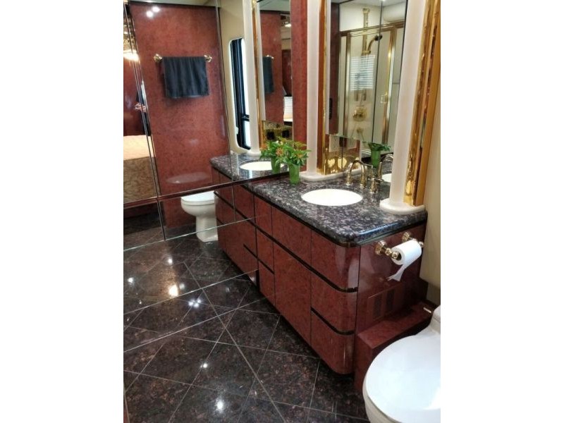 2002 Newell 45 - 016