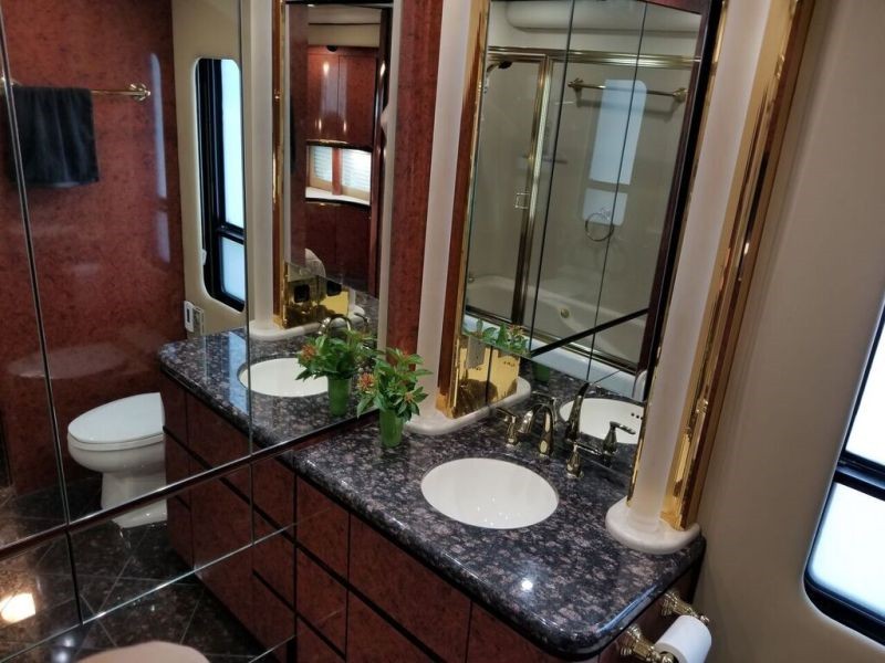 2002 Newell 45 - 017