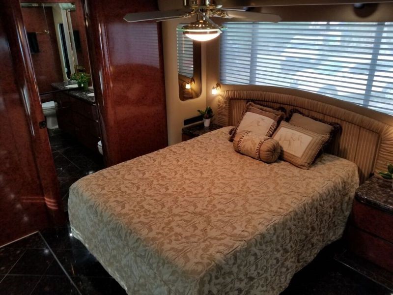 2002 Newell 45 - 019