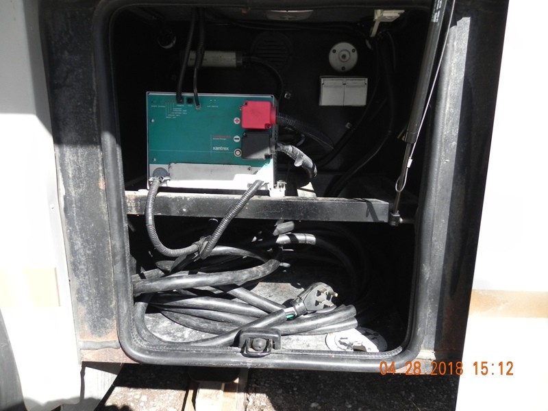 2004 Gulf Stream Crescendo 8408 - 005
