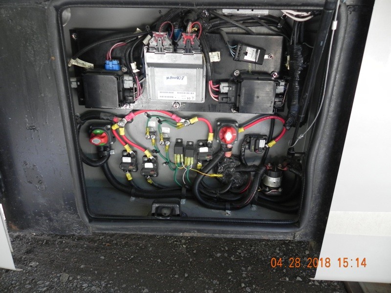 2004 Gulf Stream Crescendo 8408 - 007