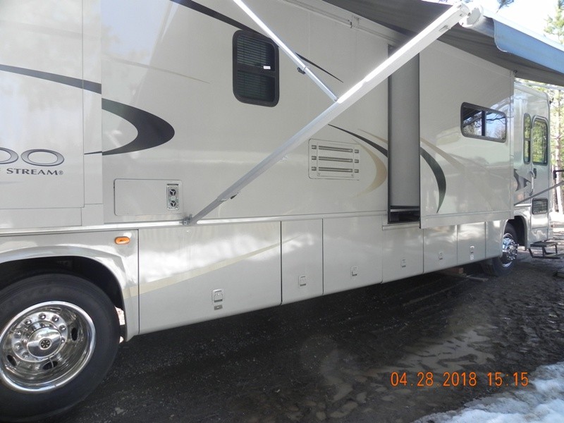 2004 Gulf Stream Crescendo 8408 - 010
