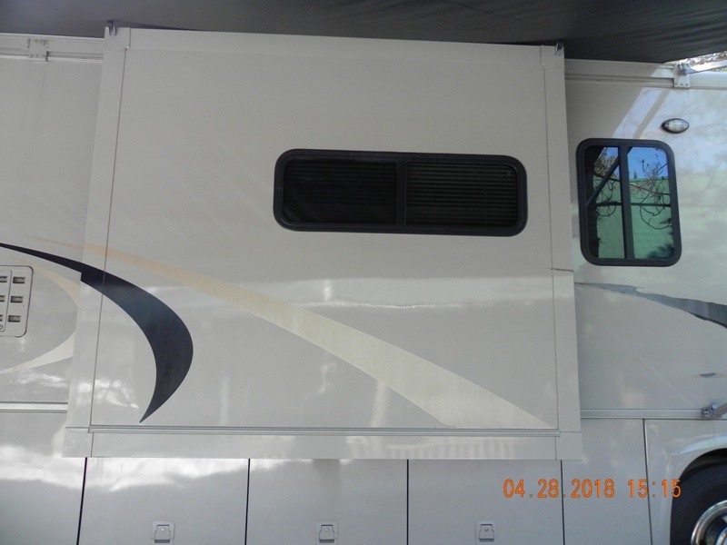 2004 Gulf Stream Crescendo 8408 - 012