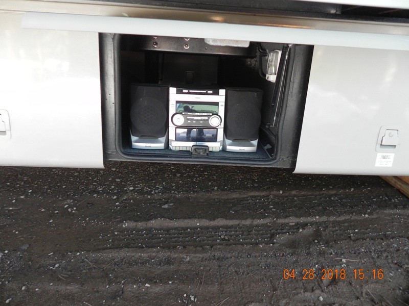 2004 Gulf Stream Crescendo 8408 - 015