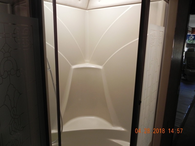 2004 Gulf Stream Crescendo 8408 - 040