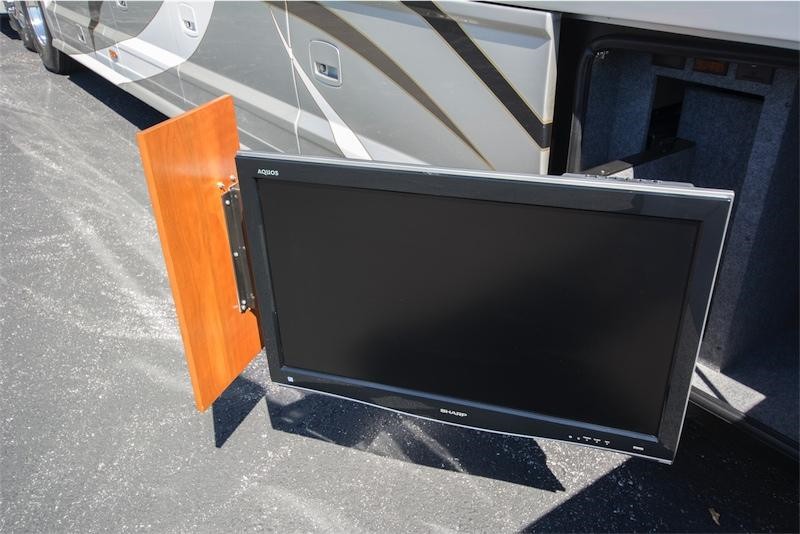 2009 Country Coach Intrigue 550 - 013