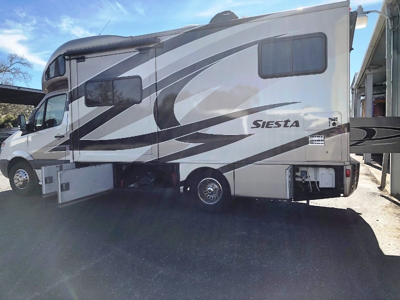 2014 Thor Siesta 24SR Sprinter - 001