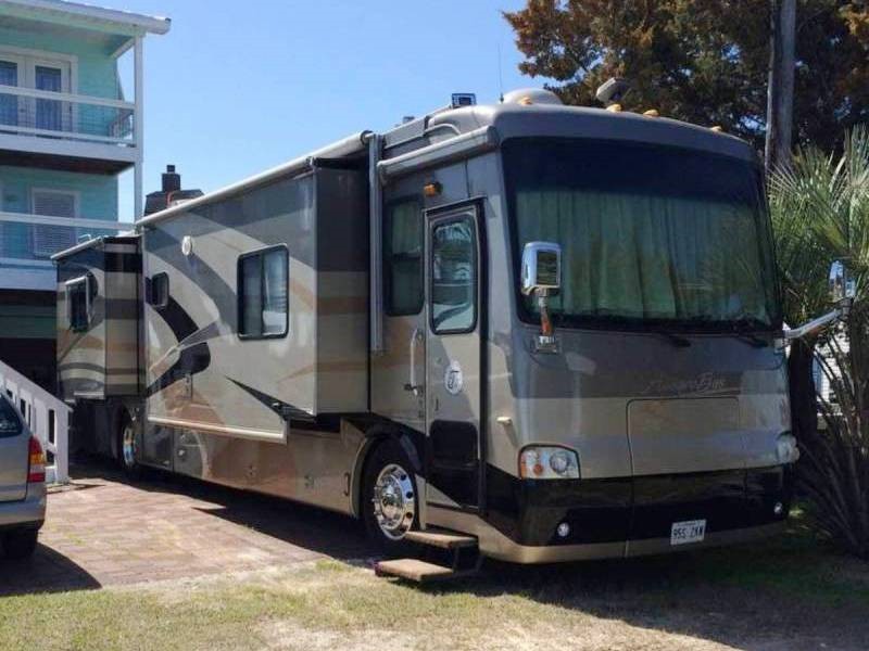 2005 Tiffin Allegro Bus 40QDP - 001