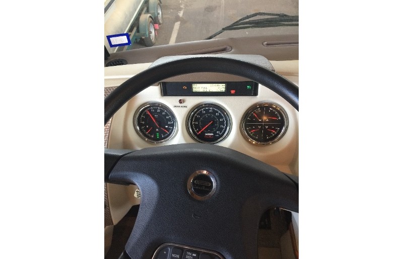 2015 Winnebago Journey  40R - 009