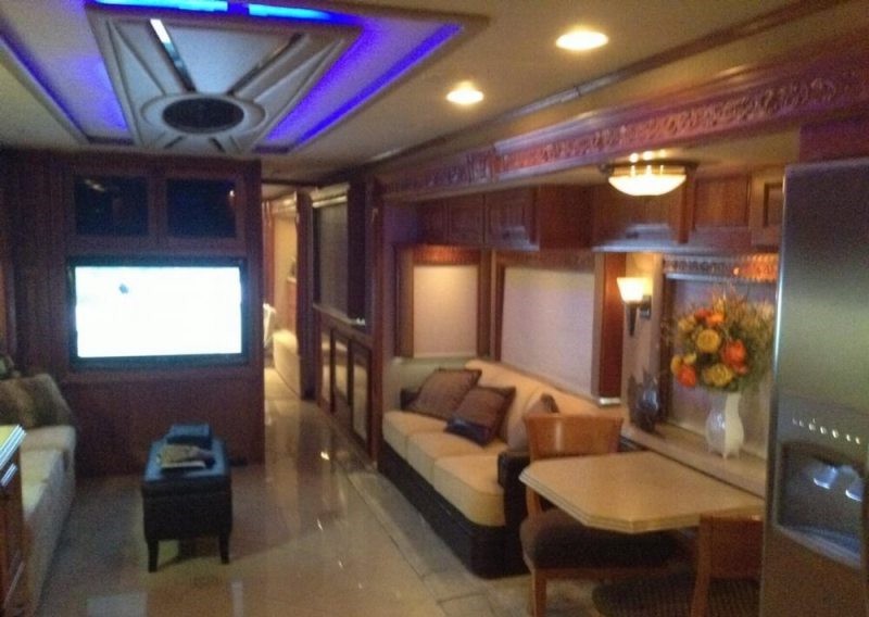 2008 Monaco Dynasty Squire IV - 017