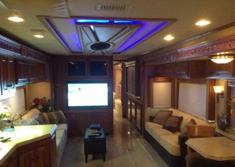 2008 Monaco Dynasty Squire IV - 018