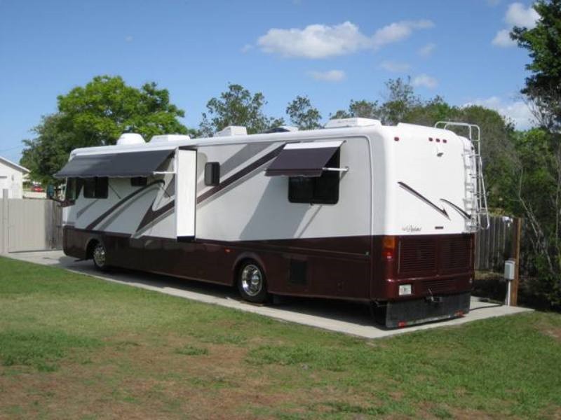 1999 Monaco Diplomat - 005