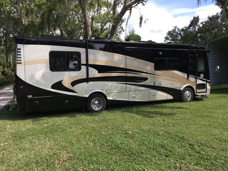 2014 Tiffin Allegro Breeze 32BR - 005